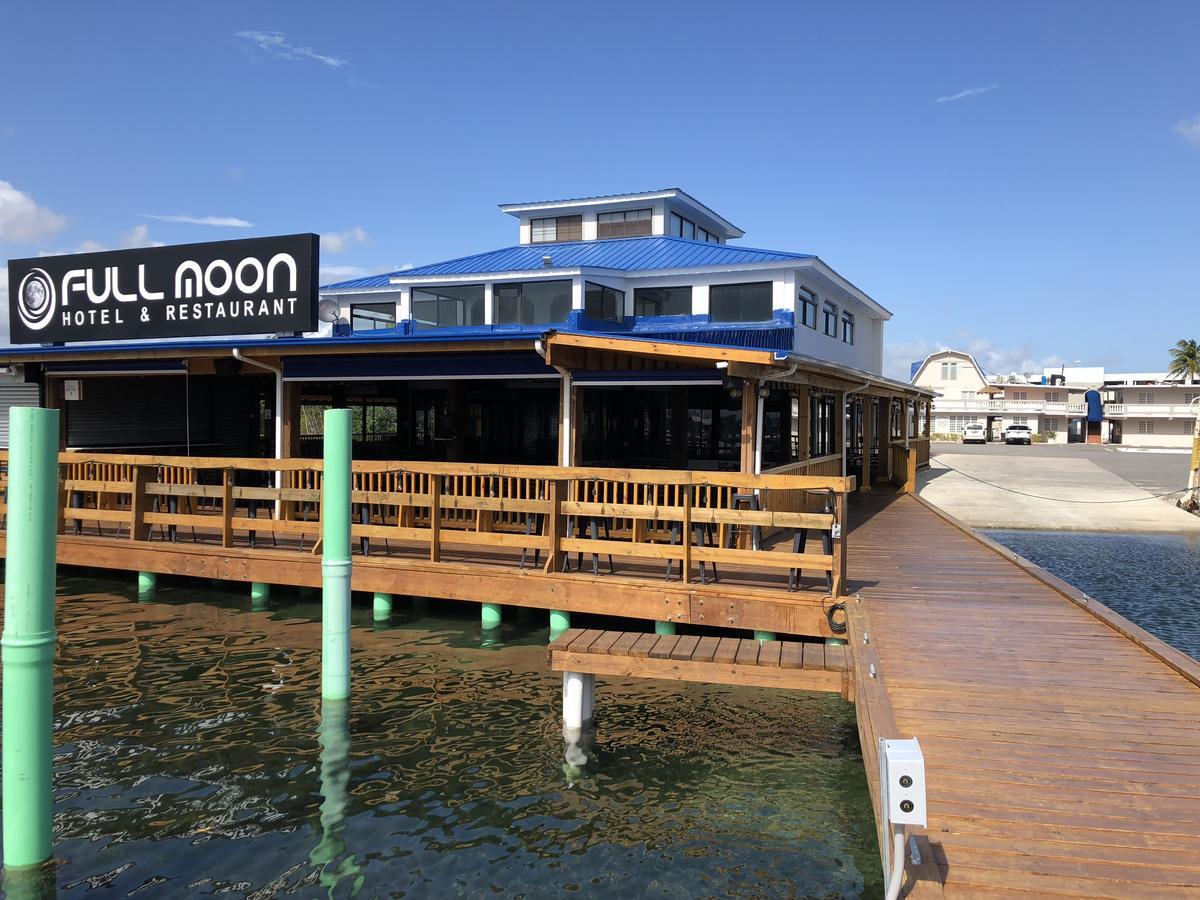Full Moon Hotel & Restaurant Salinas Exterior photo